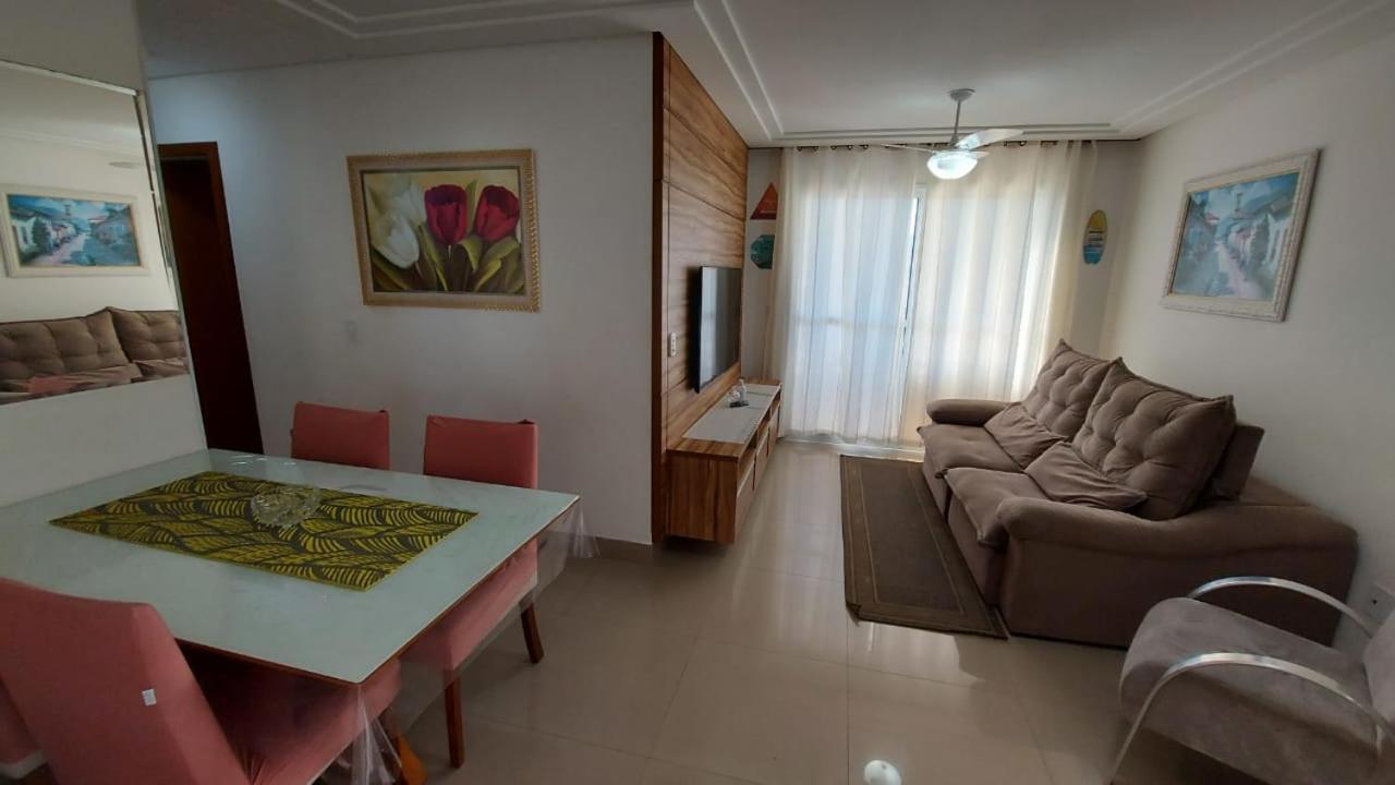 Praia Do Morro - Guarapari - Apto 2 Quartos Com Internet - Piscina - Ar Split - Edificio Gil Nogueira Apartment Bagian luar foto