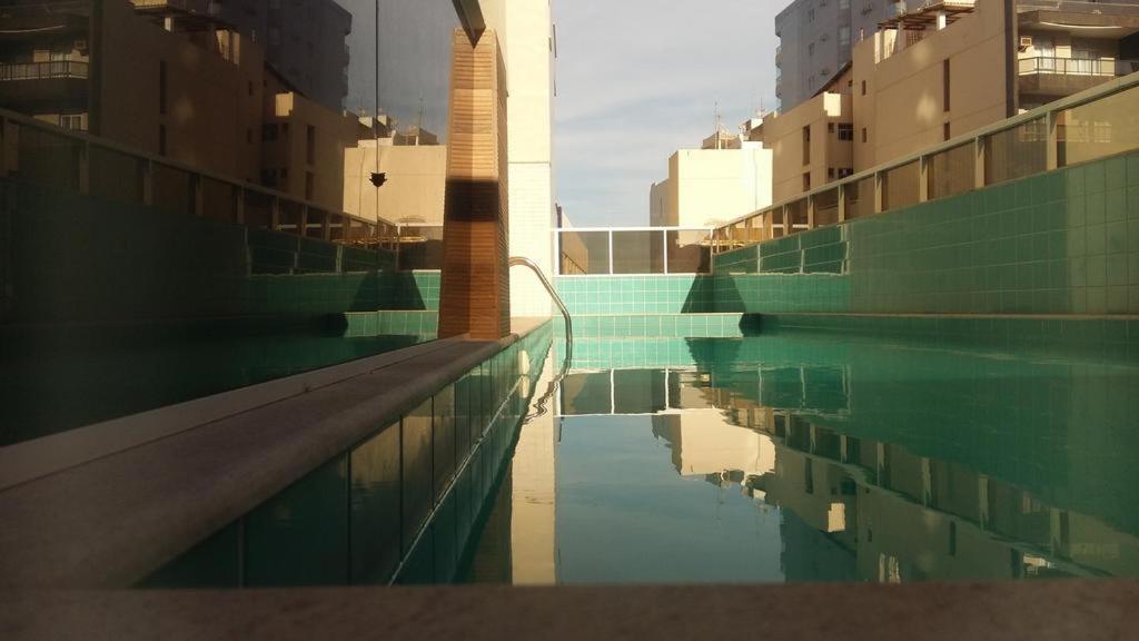 Praia Do Morro - Guarapari - Apto 2 Quartos Com Internet - Piscina - Ar Split - Edificio Gil Nogueira Apartment Bagian luar foto